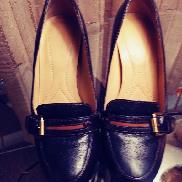 Naturalized Size 4M Black Pumps - Picture 4 of 10